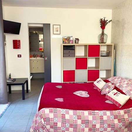 Studio Au Calme Tout Confort Proche Des Plages - Jardin Wifi Parking Fréjus Εξωτερικό φωτογραφία