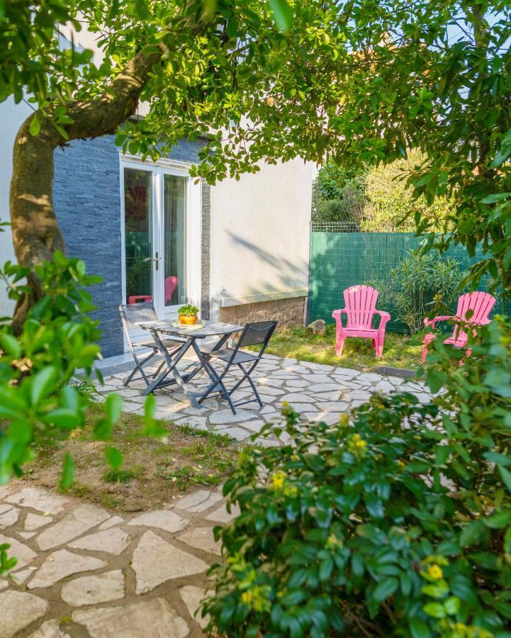 Studio Au Calme Tout Confort Proche Des Plages - Jardin Wifi Parking Fréjus Εξωτερικό φωτογραφία
